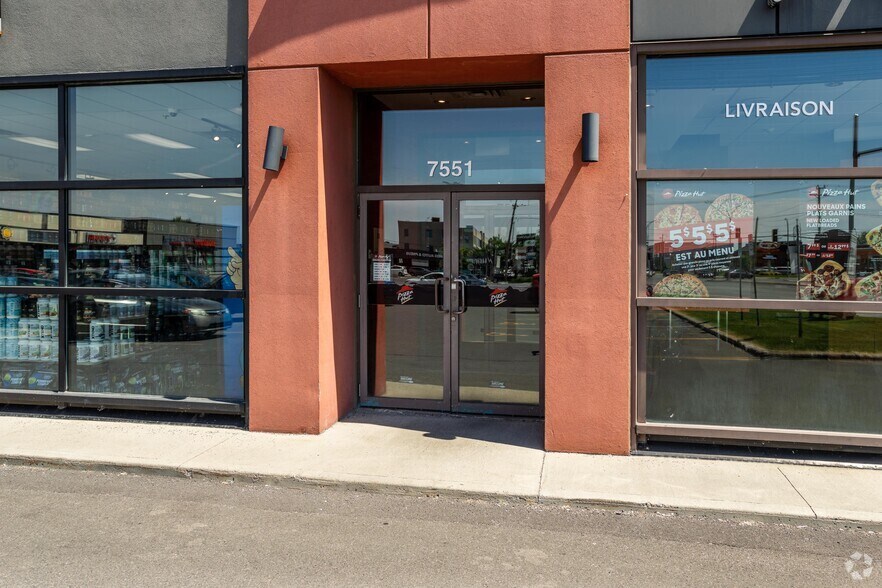 7551-7581 Av Newman, Montréal, QC à louer - Photo de l’immeuble – Image 2 sur 9