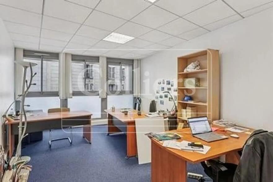 Bureau dans Paris à louer - Photo de l’immeuble – Image 2 sur 13