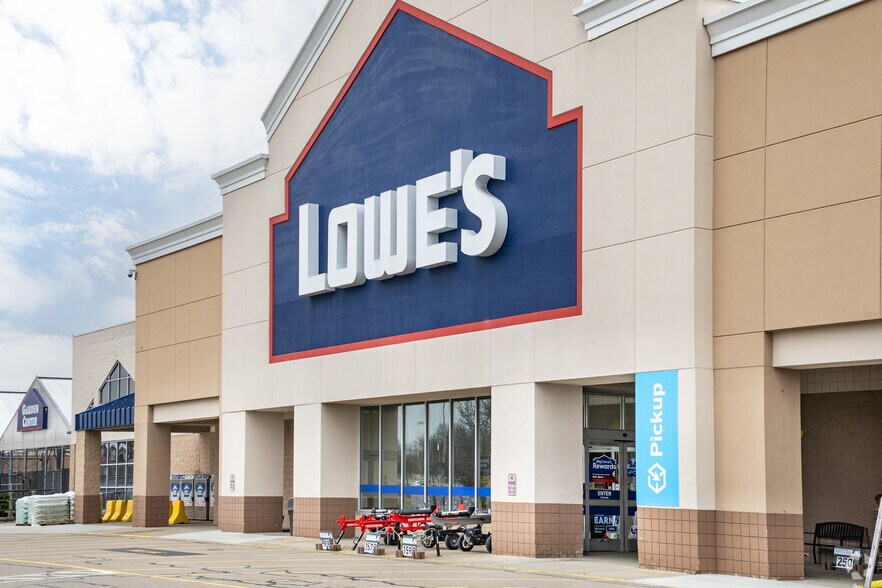 1300-1500 S Washington St, North Attleboro, MA à louer - Photo de l’immeuble – Image 2 sur 20