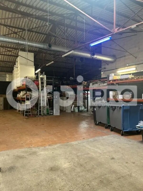 Local d’activités dans Mareuil-lès-Meaux à louer Photo de l’immeuble– Image 1 sur 3