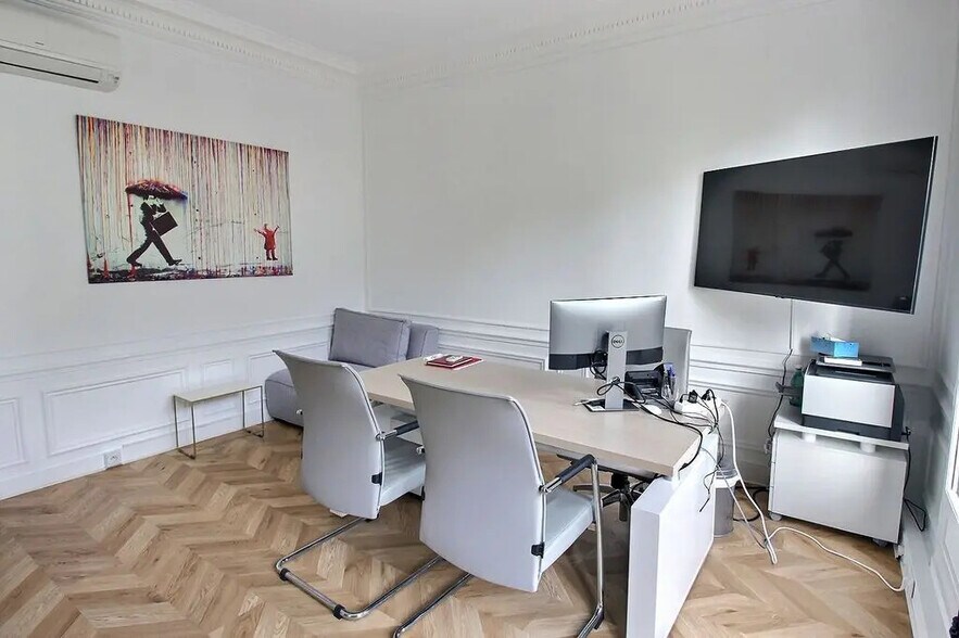 Bureau dans Paris à louer - Photo de l’immeuble – Image 2 sur 10