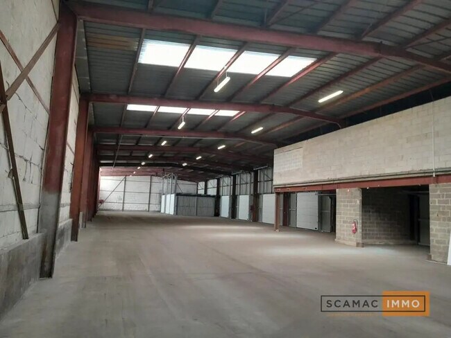 Plus de détails pour 4 Rue Du Travy, 94320 Thiais, Thiais - Bureau, Industriel/Logistique à louer