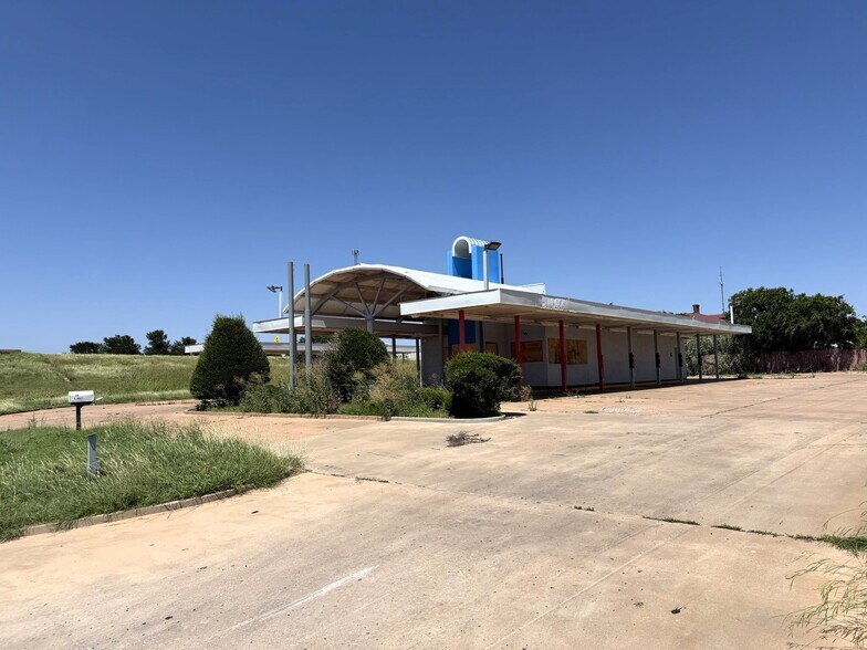 1298 N Bailey St, Electra, TX à vendre - Photo de l’immeuble – Image 3 sur 25