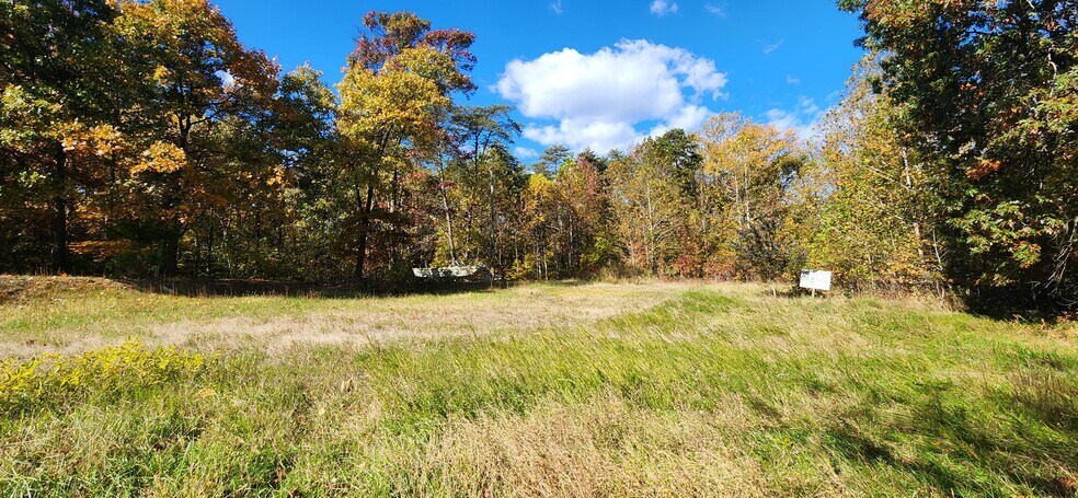 2600 John A Thompson rd, Temple Hills, MD à vendre - Photo de l’immeuble – Image 3 sur 5