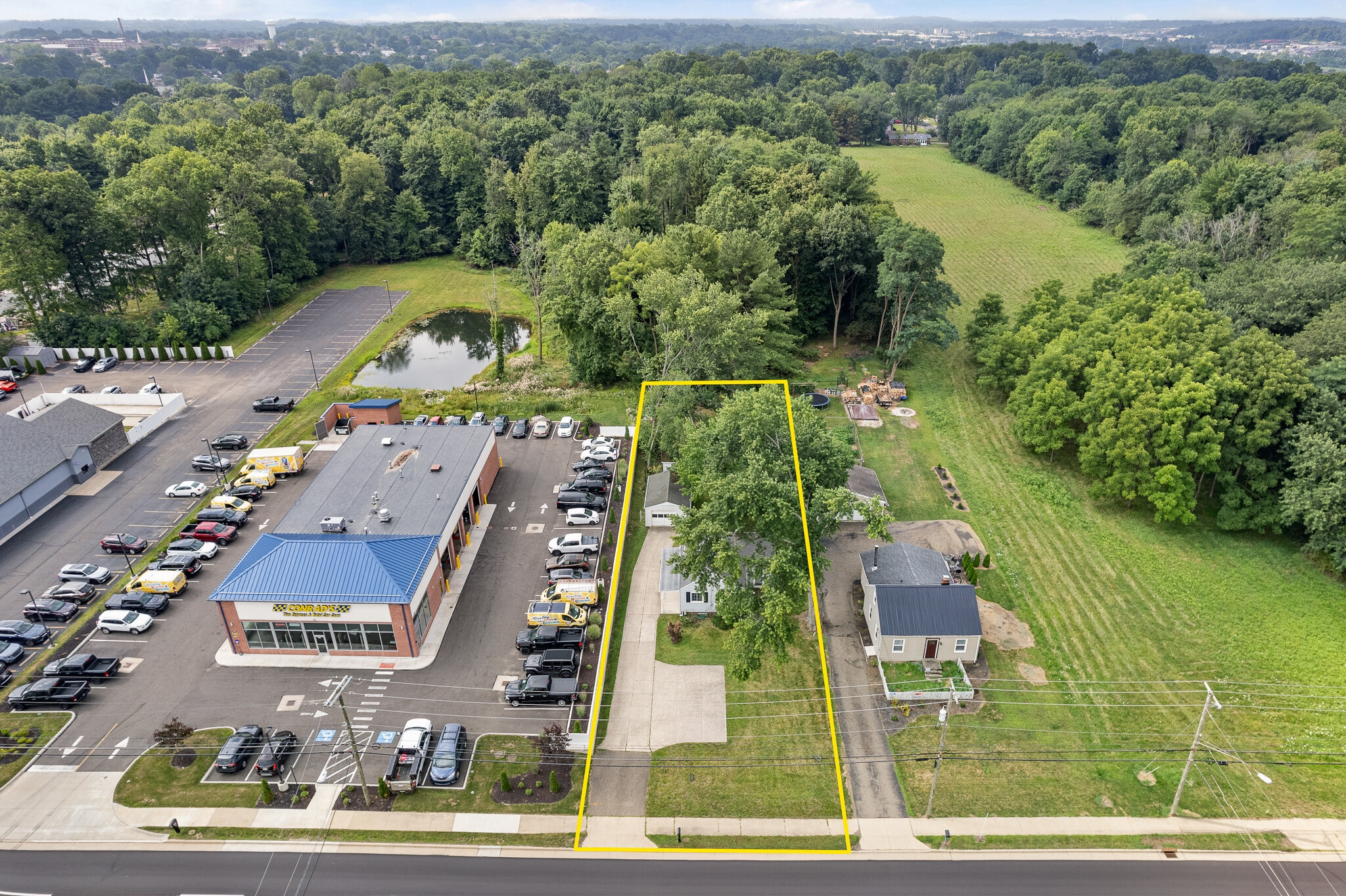 608 Applegrove St NW, North Canton, OH à vendre Photo principale– Image 1 sur 34