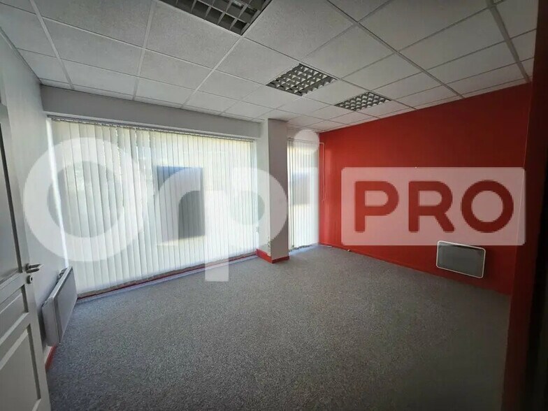 Local commercial dans Reims à vendre - Photo de l’immeuble – Image 2 sur 10