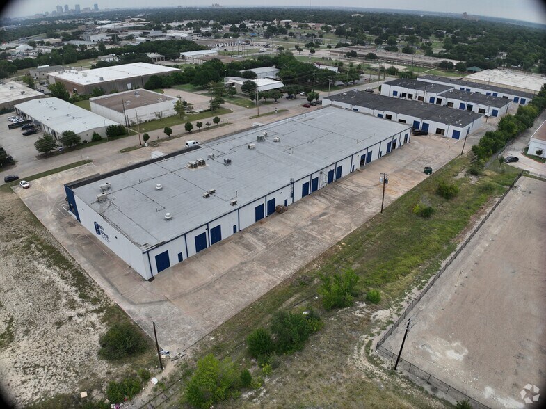 2901 Suffolk Dr, Fort Worth, TX à louer – Image 2 sur 11