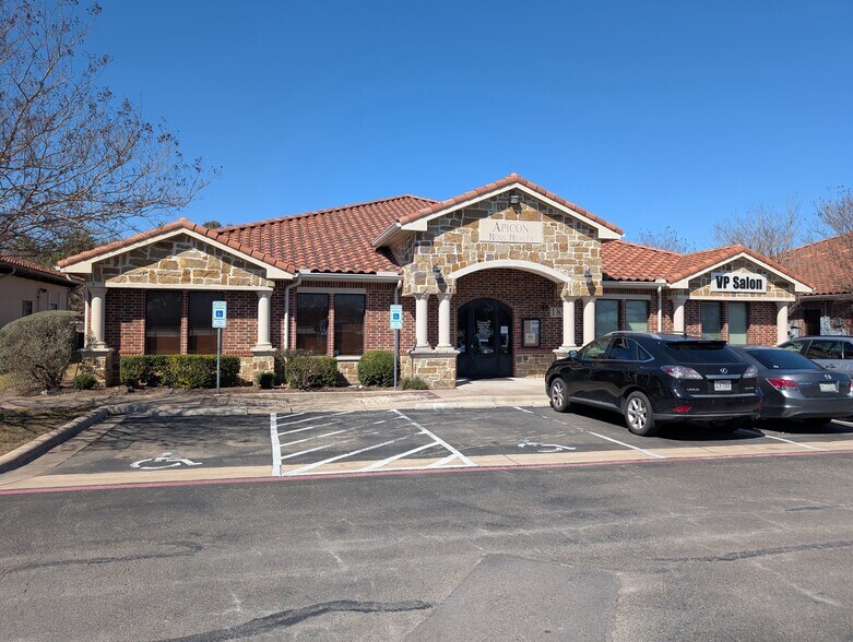 1850 Round Rock Ave, Round Rock, TX à louer - Photo principale – Image 1 sur 16