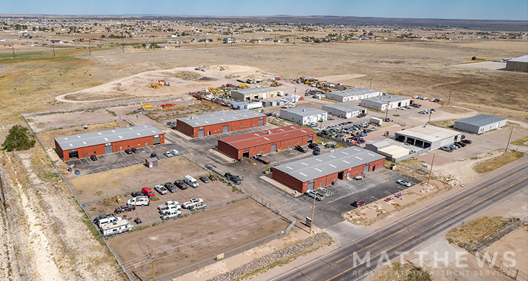 589 E Industrial Blvd, Pueblo West, CO à louer - Photo de l’immeuble – Image 1 sur 4