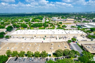 1077 Central Pky S, San Antonio, TX - VUE AÉRIENNE  vue de carte - Image1