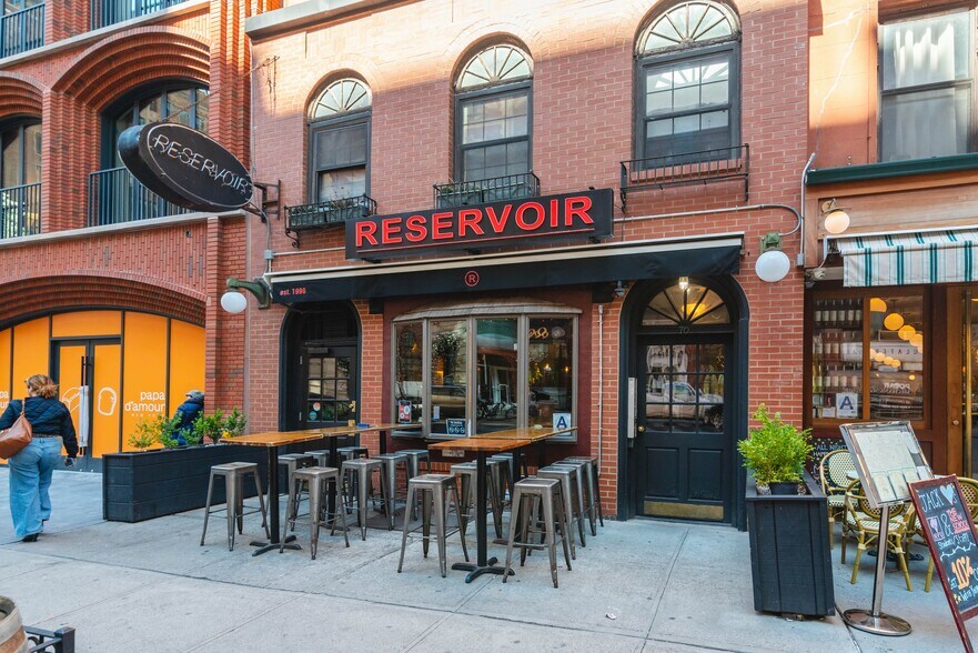 70 University Pl, New York, NY à louer - Photo de l’immeuble – Image 1 sur 17