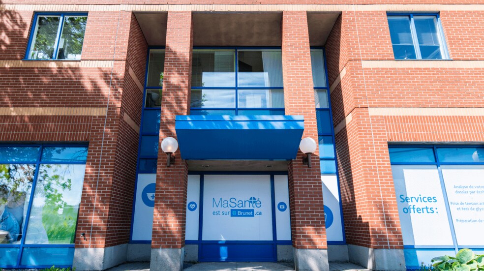 303 Boul Pierre-Bertrand, Québec, QC à louer - Photo de l’immeuble – Image 2 sur 5