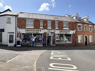 Plus de détails pour 1-2 Victoria Square, Holsworthy - Local commercial à vendre