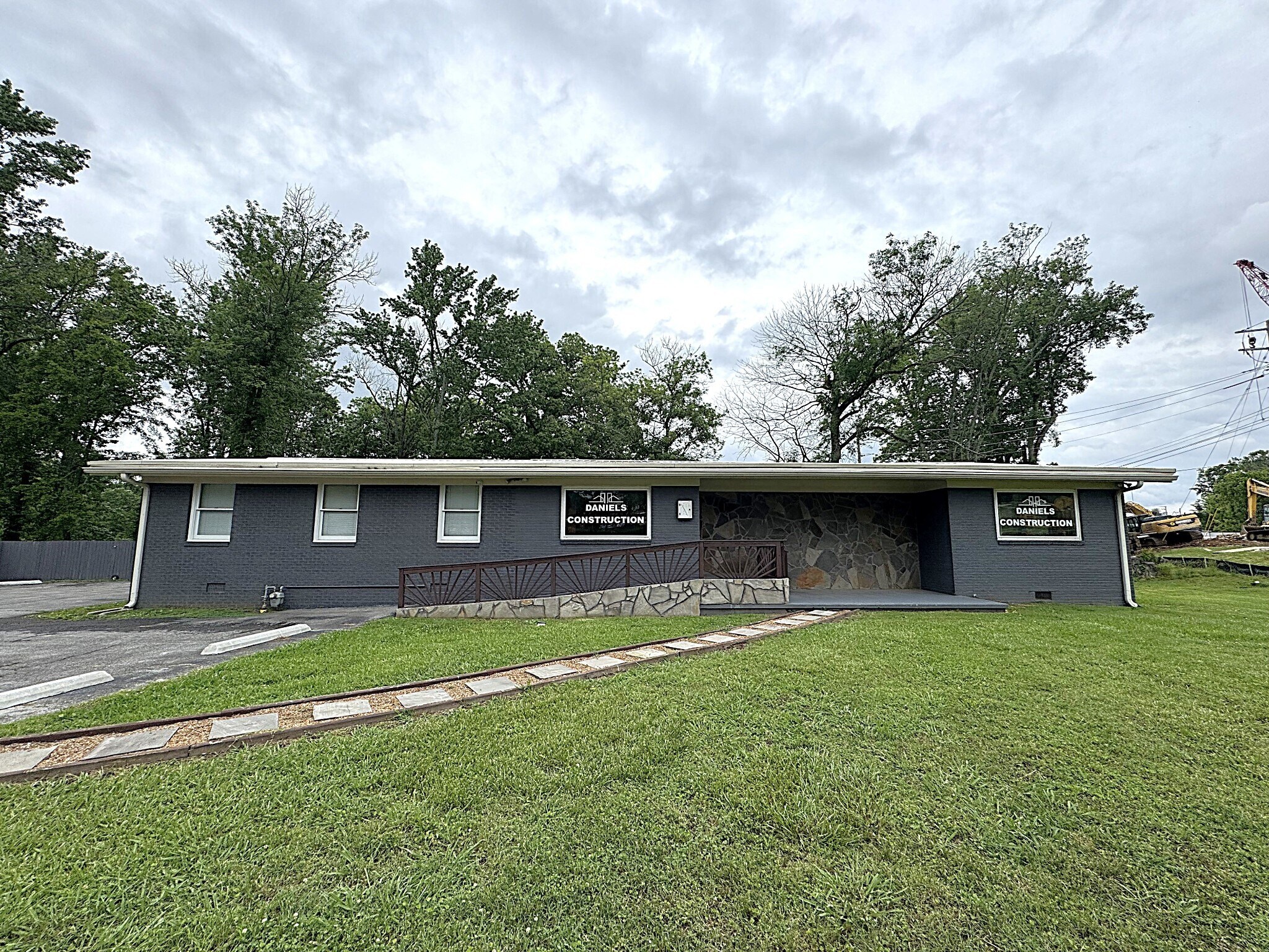 800 Maplehill Dr, Tullahoma, TN à vendre Photo de l’immeuble– Image 1 sur 21
