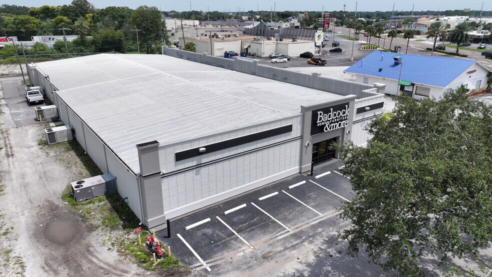 521 Hughes Rd, Auburndale, FL à louer - Photo principale – Image 1 sur 8