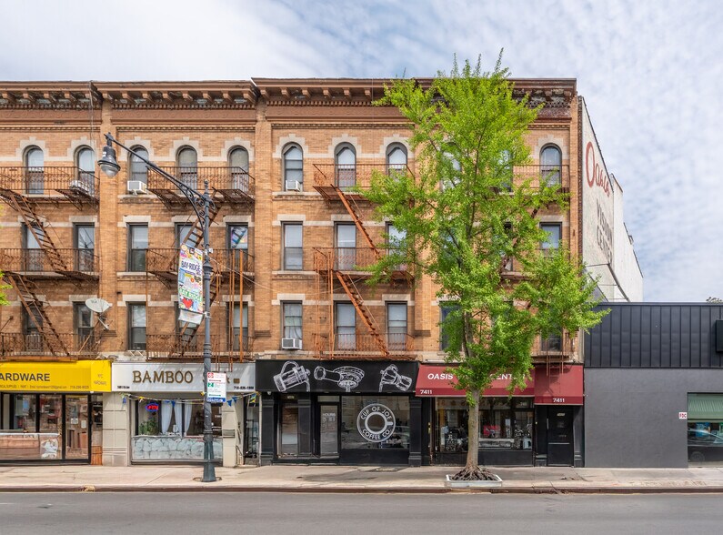 7407 5th Ave, Brooklyn, NY à vendre - Photo de l’immeuble – Image 1 sur 9