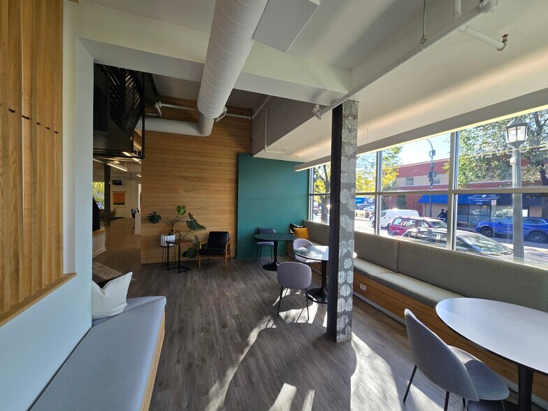 2429 Nicollet Ave, Minneapolis, MN à vendre - Photo de l’immeuble – Image 2 sur 27