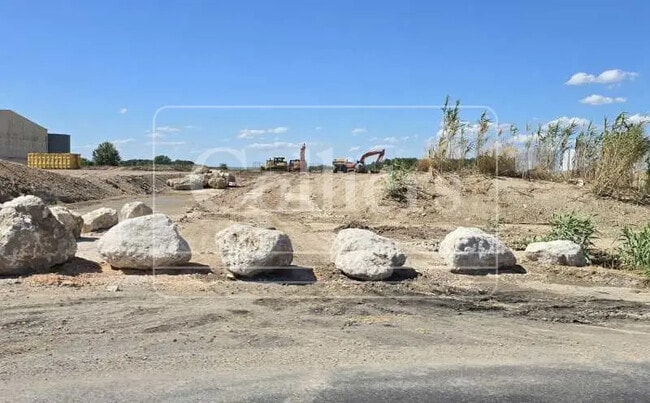 Plus de détails pour Local d’activités à vendre