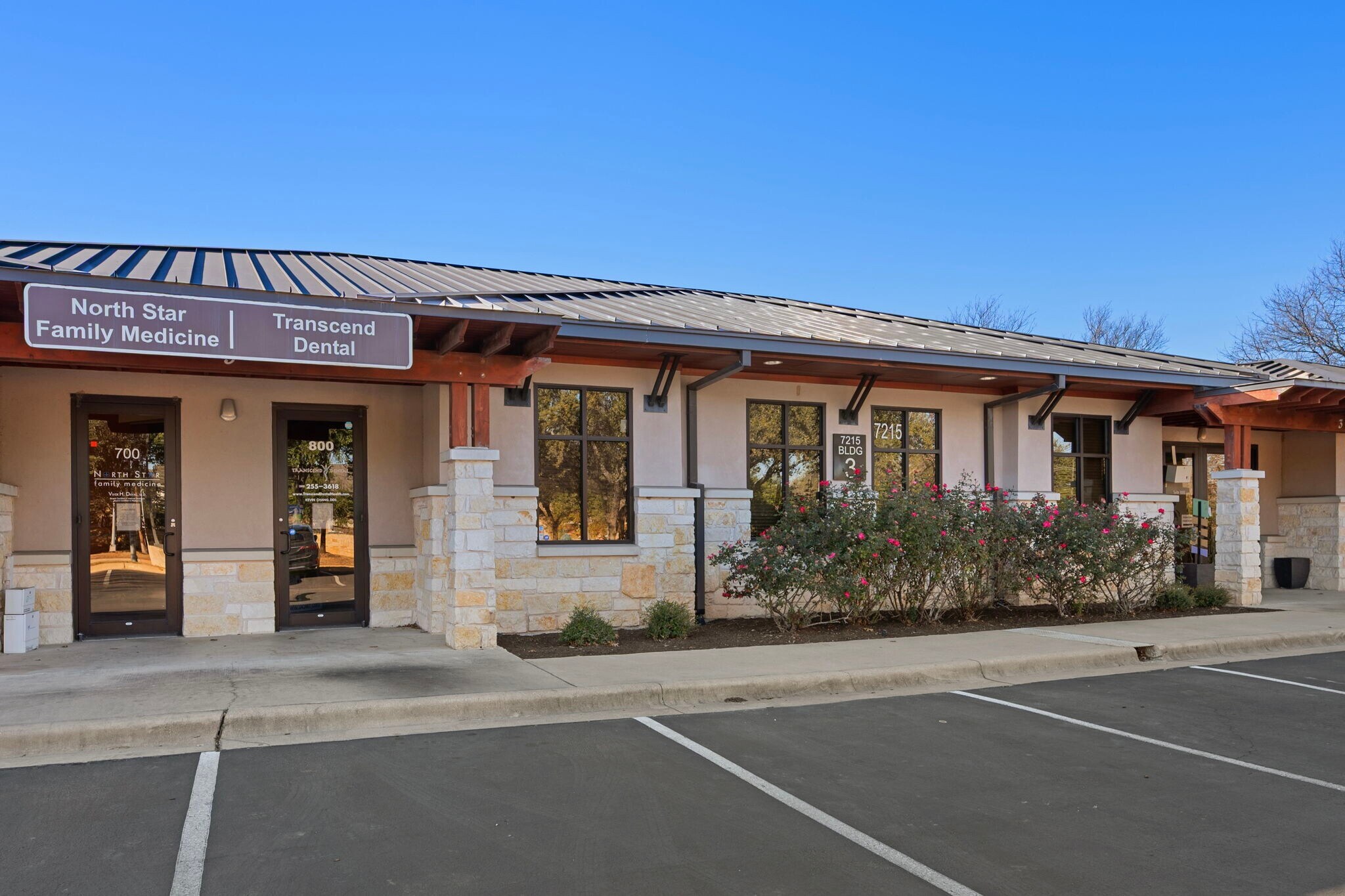 7215 Wyoming Springs Dr, Round Rock, TX à louer Photo principale– Image 1 sur 25