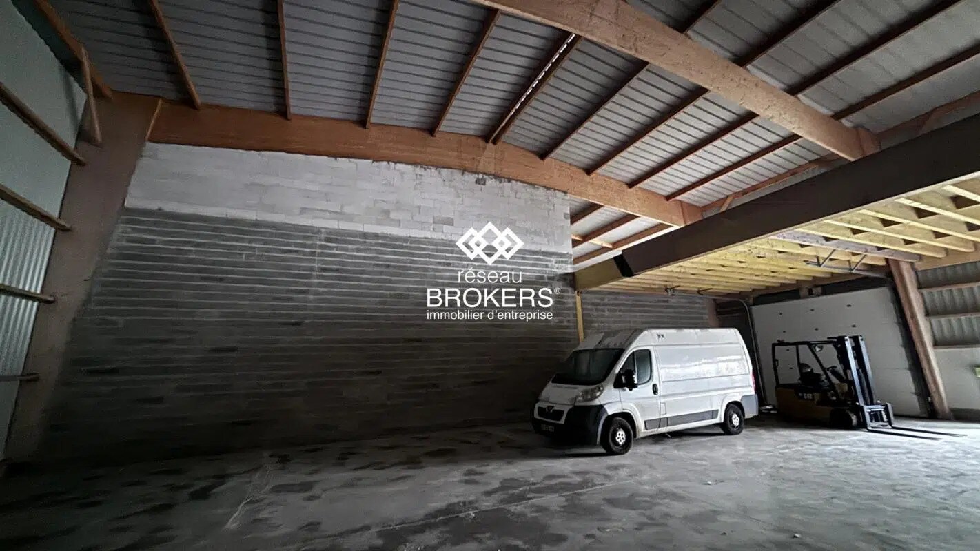 Local d'activités dans Octeville-sur-Mer à vendre Photo intérieure– Image 1 sur 4