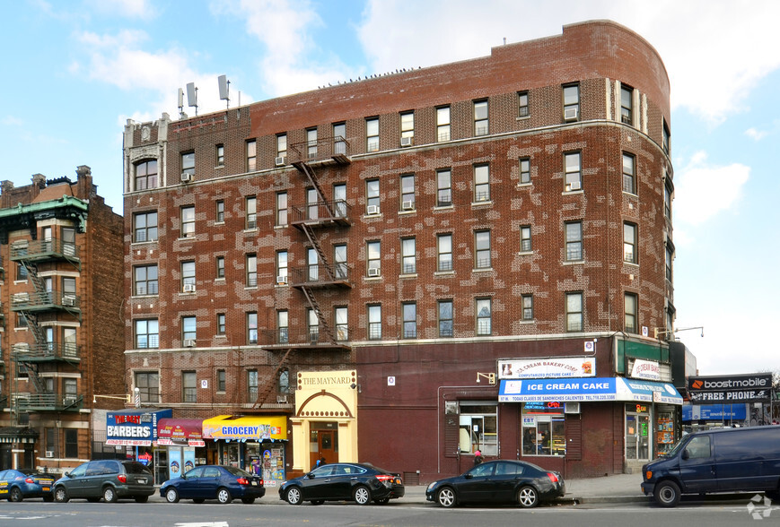 2406 University Ave, Bronx, NY à louer - Photo principale – Image 2 sur 5