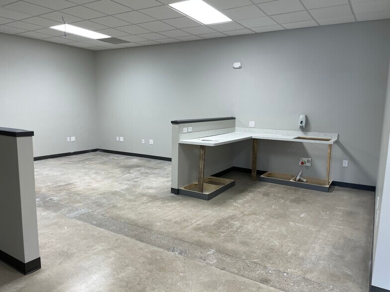 1454 W Cumberland Gap Pky, Corbin, KY à louer - Photo de l’immeuble – Image 2 sur 4