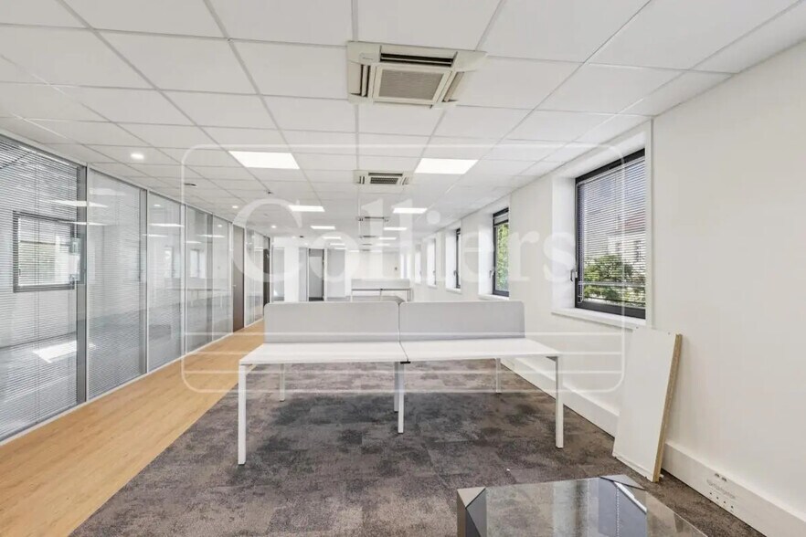 38 Rue Victor Hugo, Courbevoie à vendre - Photo de l’immeuble – Image 2 sur 6