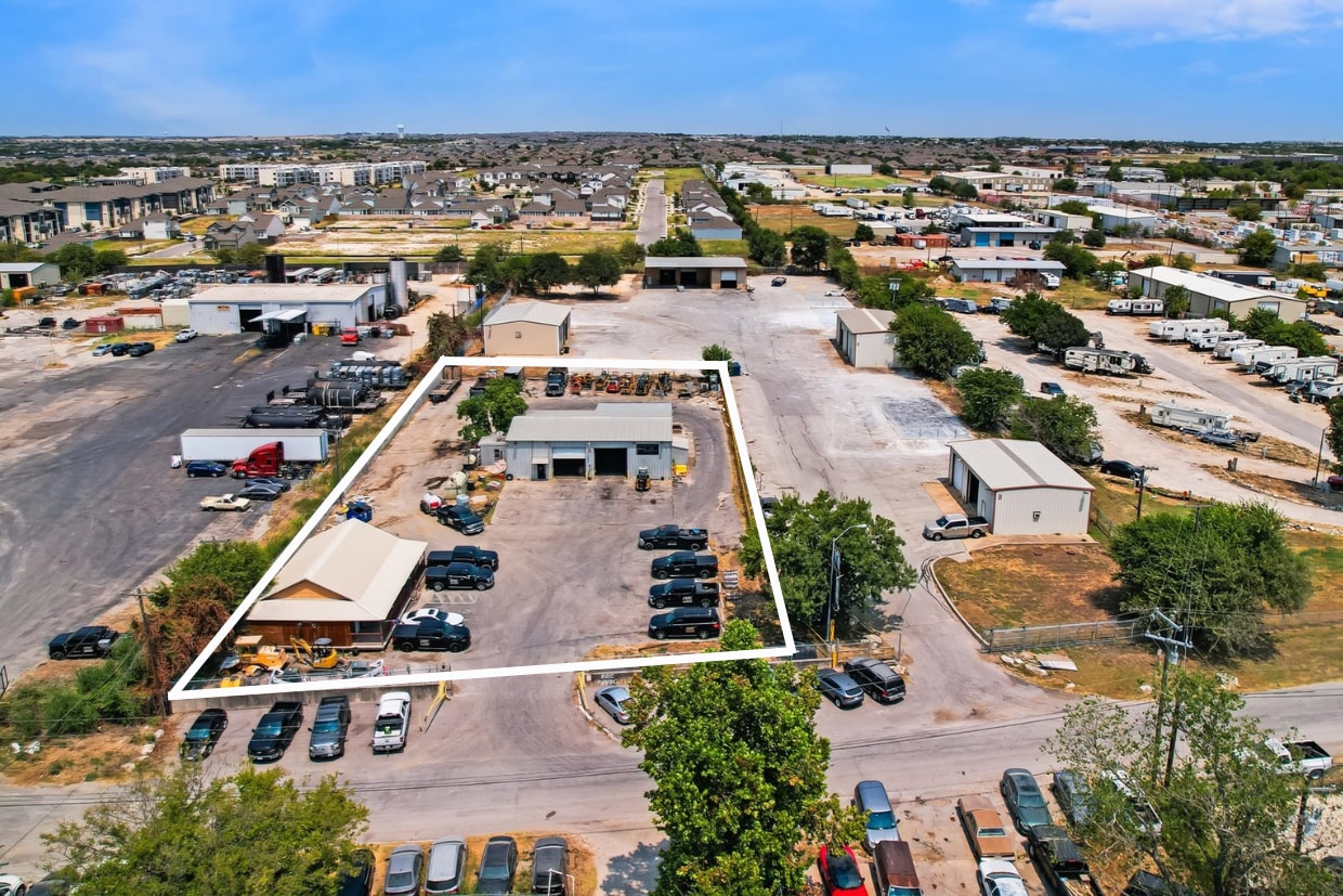 120 Iron Horse Dr, Hutto, TX à louer Photo intérieure– Image 1 sur 8