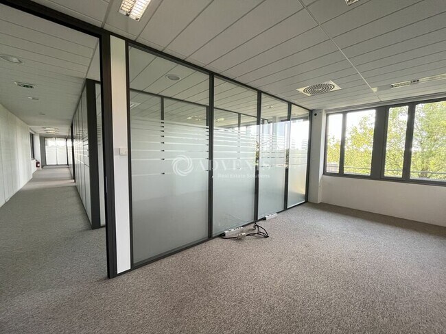 Plus de détails pour Bureau à louer