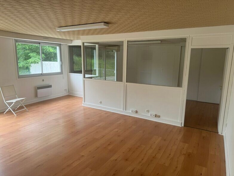 Bureau dans Biarritz à louer - Photo de l’immeuble – Image 3 sur 6