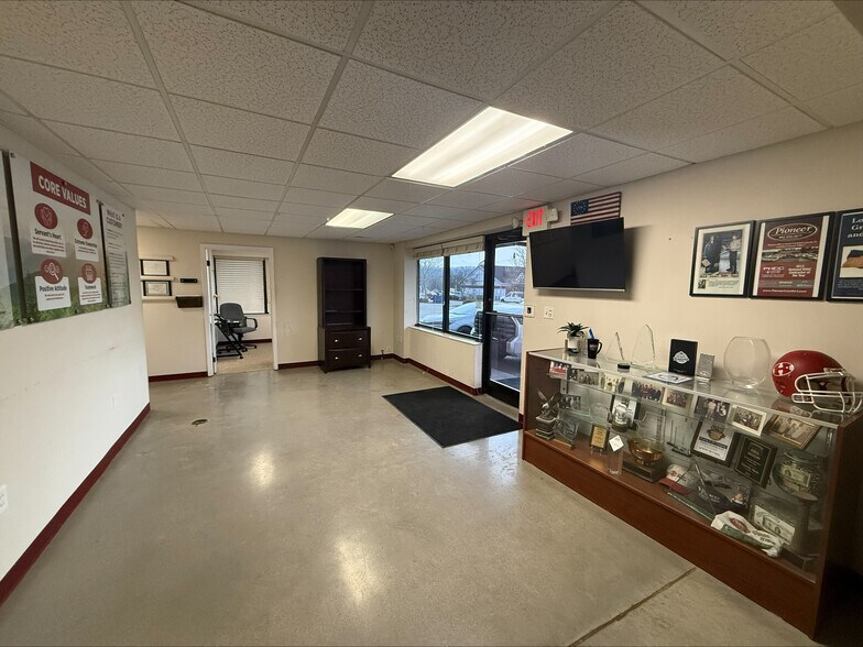 4604 Mill Branch Ln, Knoxville, TN à vendre - Photo de l’immeuble – Image 2 sur 8
