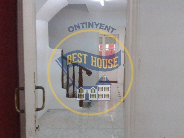 Local commercial dans València à vendre - Photo de l’immeuble – Image 3 sur 8