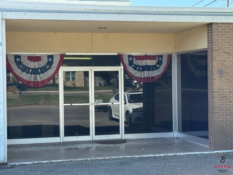 1809 Sidney Baker St, Kerrville, TX à vendre - Photo de l’immeuble – Image 3 sur 20