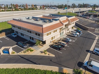 Plus de détails pour 7111 Garden Grove Blvd, Garden Grove, CA - Bureau à louer