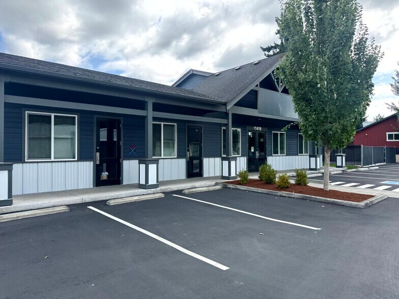 12409 State Ave, Marysville, WA à louer - Photo de l’immeuble – Image 3 sur 22