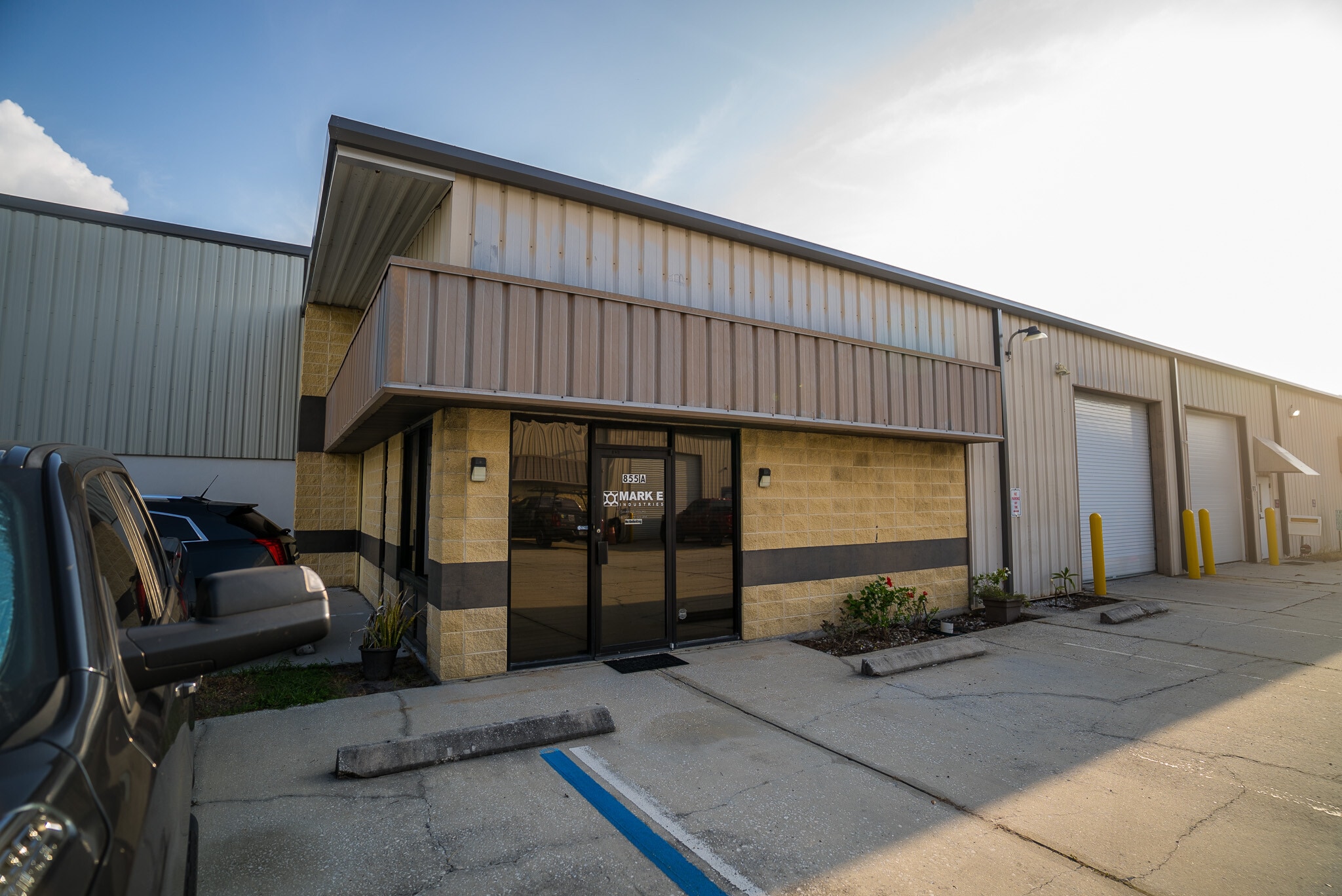 855 Dunbar Ave, Oldsmar, FL à louer Photo de l’immeuble– Image 1 sur 23