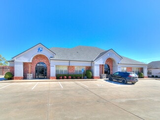Plus de détails pour 901-909 Wall St, Norman, OK - Bureau à louer