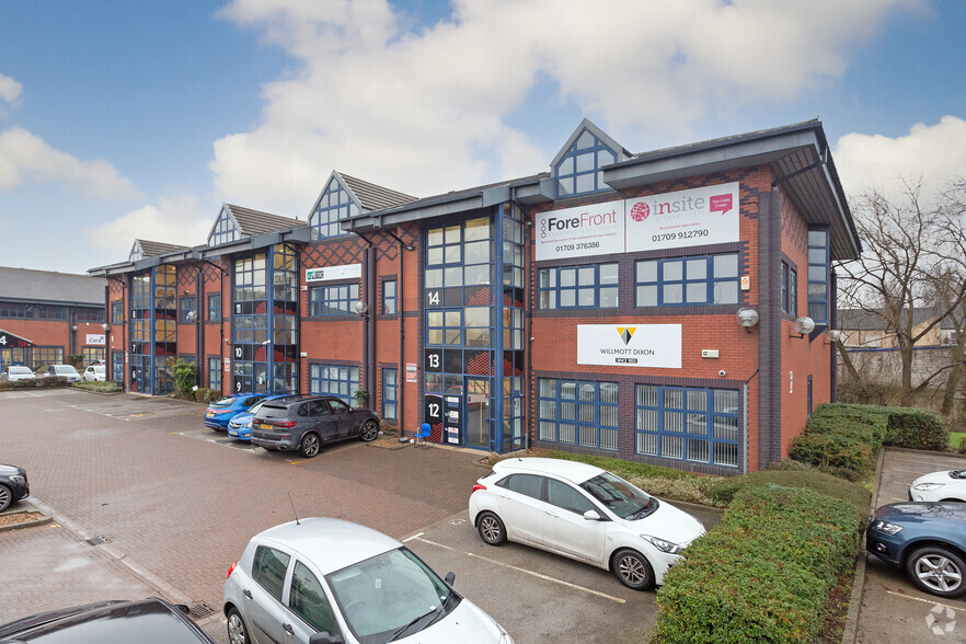 Rawmarsh Rd, Rotherham à louer - Photo de l’immeuble – Image 1 sur 7