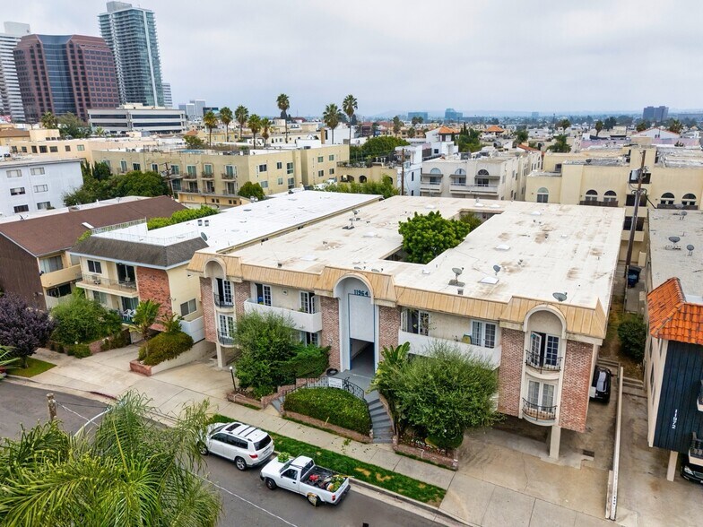 11964 Kiowa Ave, Los Angeles, CA à vendre - Photo de l’immeuble – Image 3 sur 21