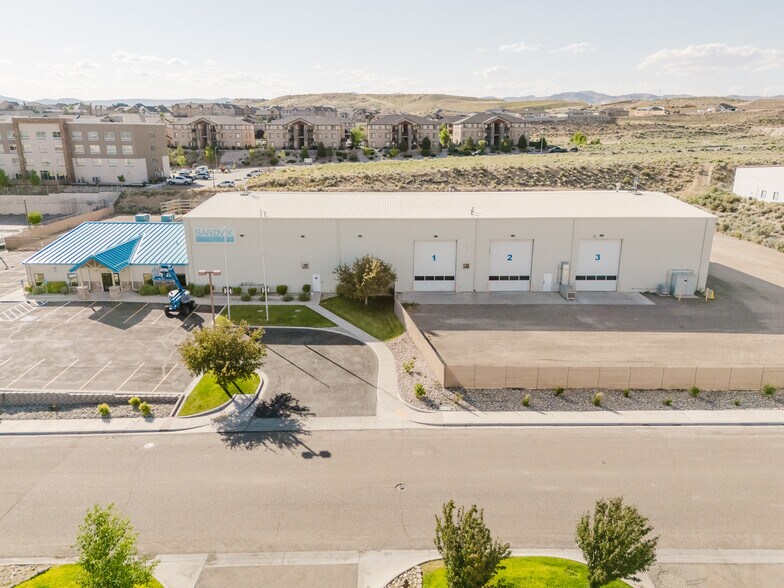 2575 Alta Vista Dr, Elko, NV à louer - Photo de l’immeuble – Image 3 sur 49