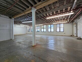 Plus de détails pour 130 Palmetto St, Brooklyn, NY - Industriel/Logistique à louer