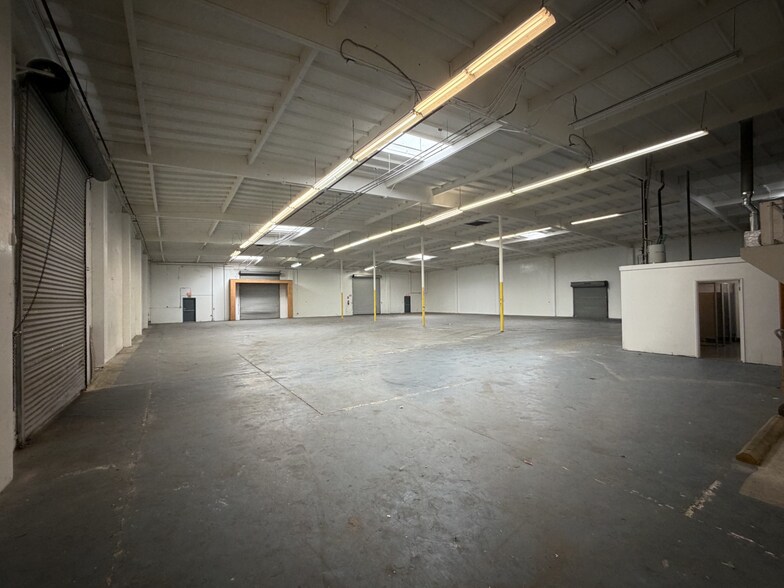 1000-1020 Commercial Ave, Oxnard, CA à louer - Photo intérieure – Image 3 sur 8