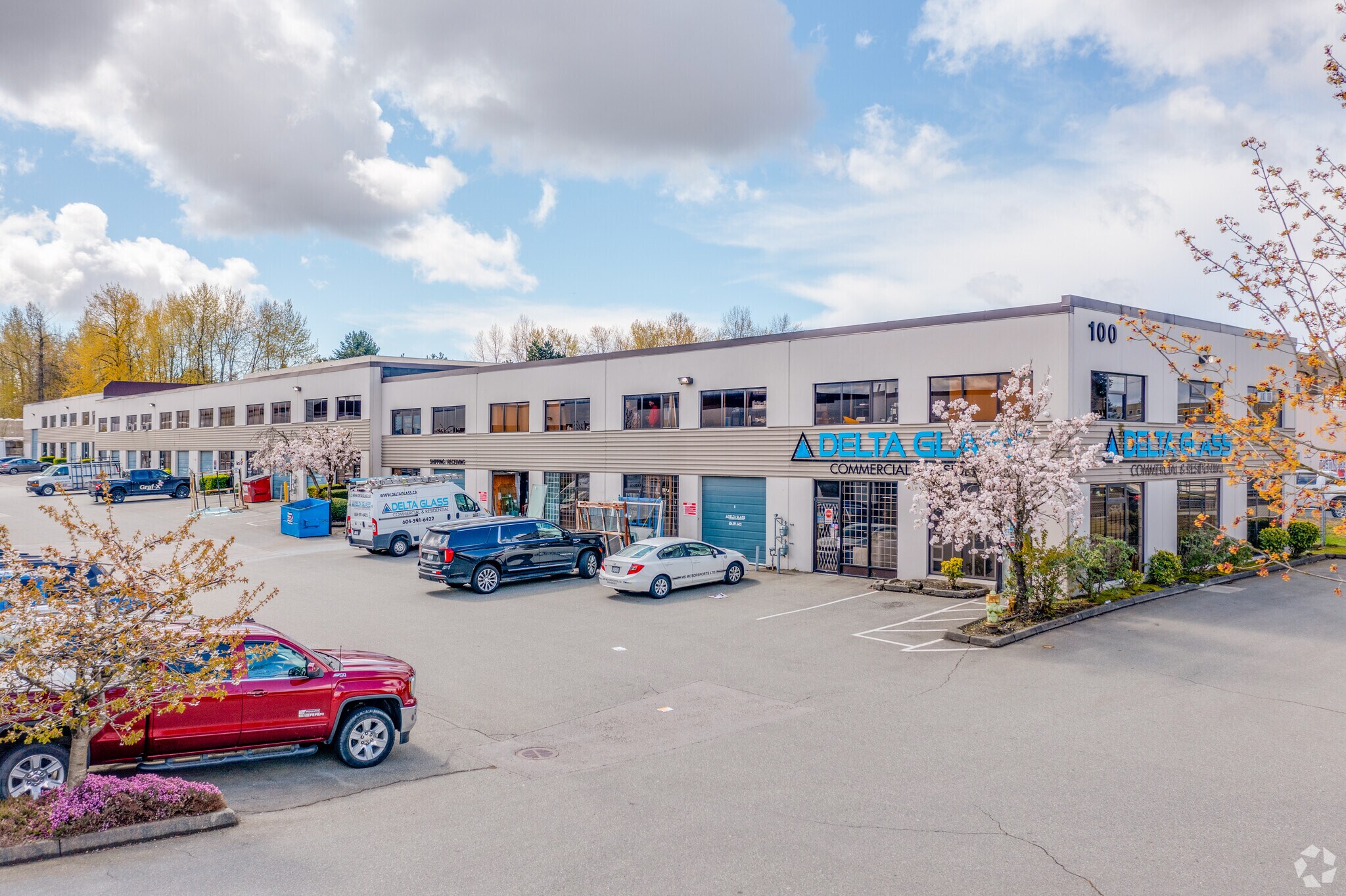 13060 80 Av, Surrey, BC à louer Photo de l’immeuble– Image 1 sur 5