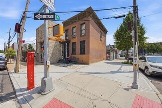 Plus de détails pour 320 Jackson Ave, Bronx, NY - Local commercial à vendre