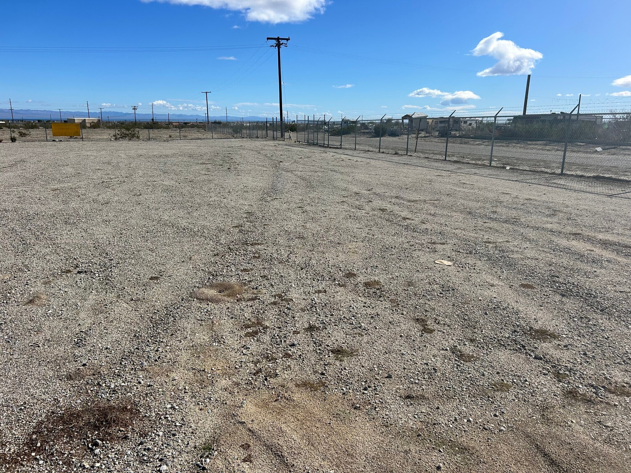 2240 Cleveland Ave, Thermal, CA à vendre Photo de l’immeuble– Image 1 sur 12