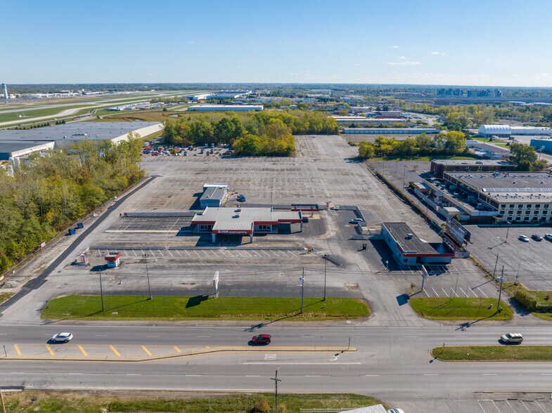 760 Stelzer Rd, Columbus, OH à louer - Photo de l’immeuble – Image 2 sur 6