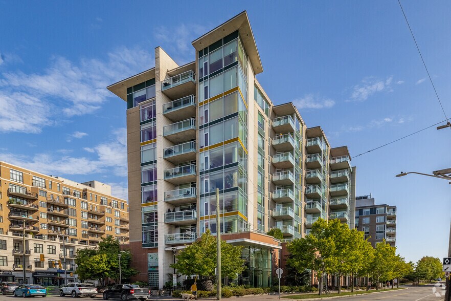 595 Byron Av, Ottawa, ON à louer - Photo de l’immeuble – Image 2 sur 5