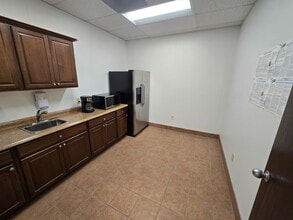 9600 Southern Pine Blvd, Charlotte, NC à louer Photo intérieure– Image 2 sur 8