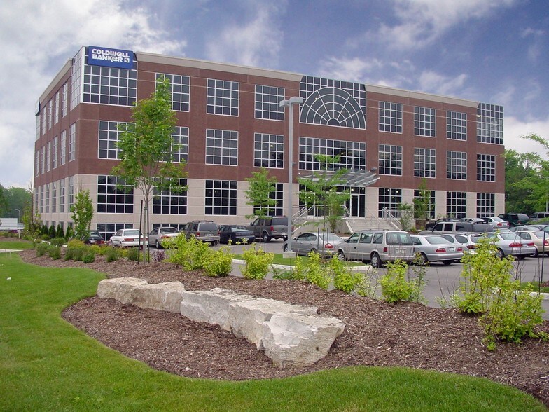 508 Riverbend Dr, Kitchener, ON à louer - Photo de l’immeuble – Image 2 sur 5