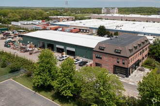 25 Newton Pl, Hauppauge, NY - VUE AÉRIENNE vue de carte - Image1